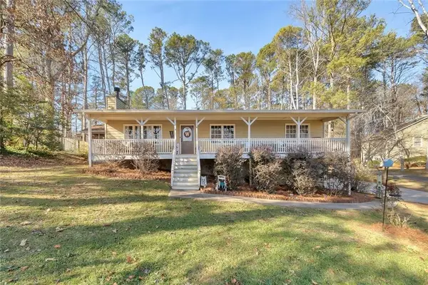 403 Allatoona Court, Woodstock, GA 30189