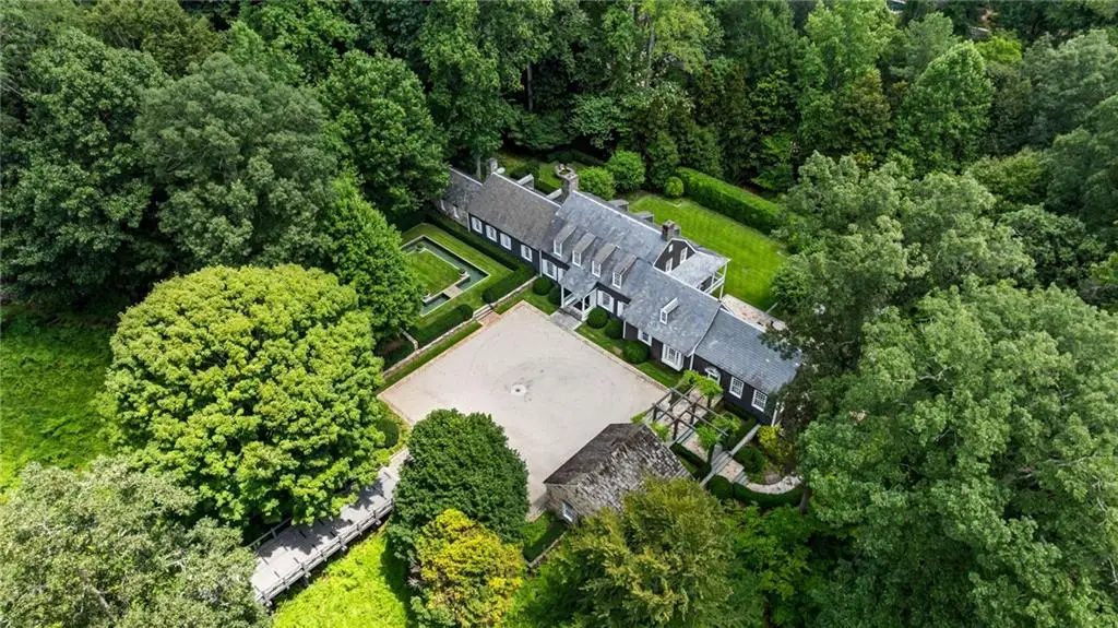 1727 W Paces Ferry Road Nw, Atlanta, GA 30327 - Image #1