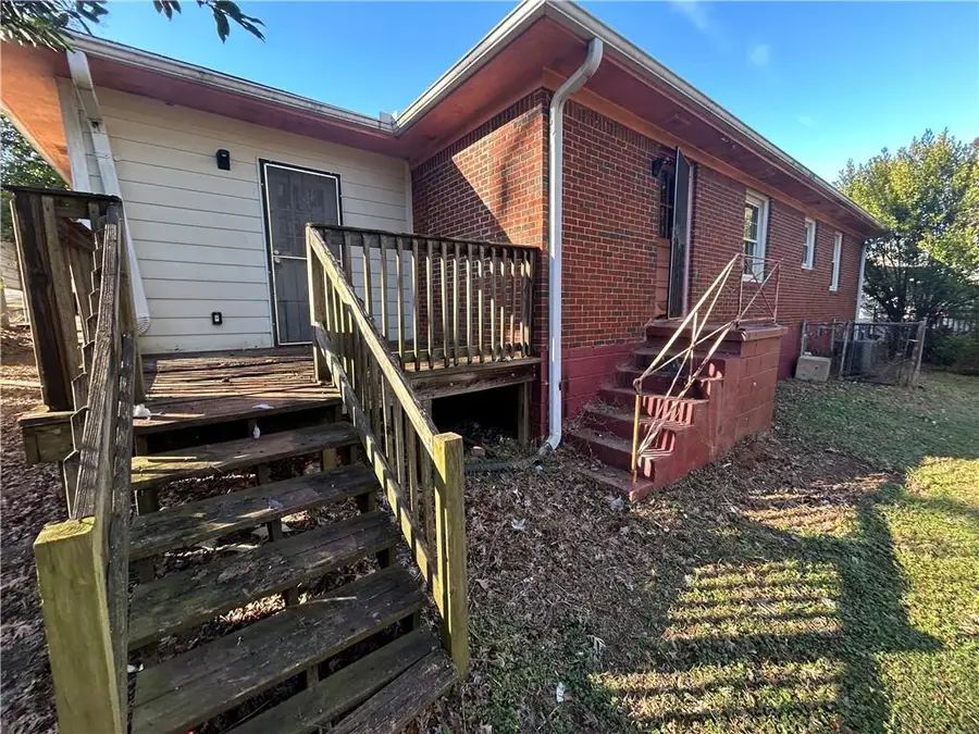 2264 Mark Trail, Decatur, GA 30032 - Image #2