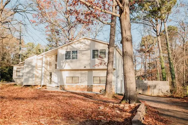 6801 Creekwood Drive, Douglasville, GA 30135