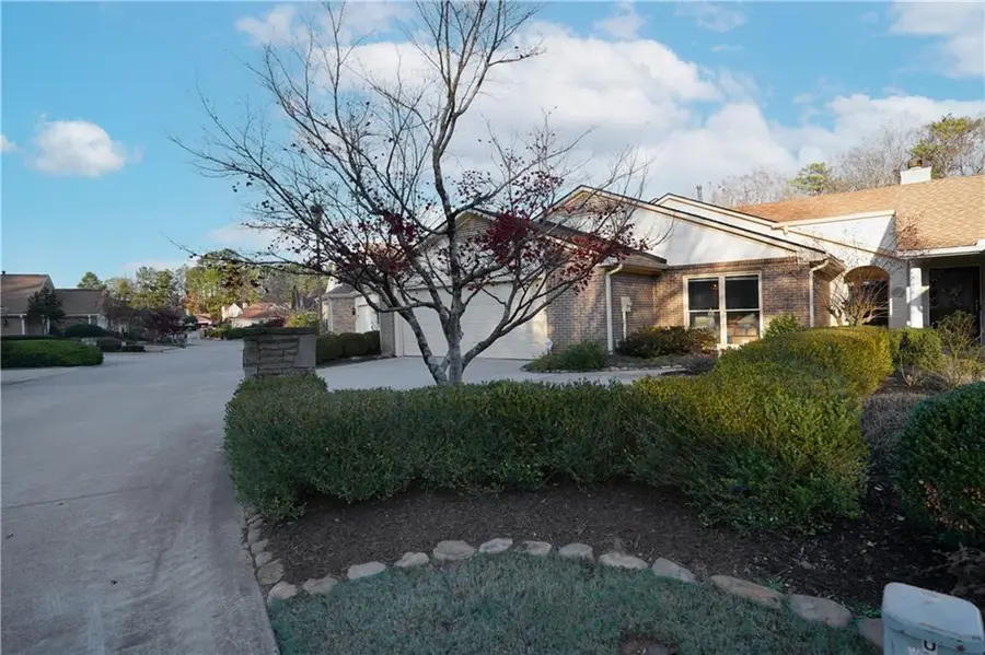 4561 Lake Village Drive, Dunwoody, GA 30338 - Image #2