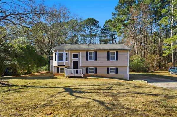 2705 Timber Valley Drive, Douglasville, GA 30135