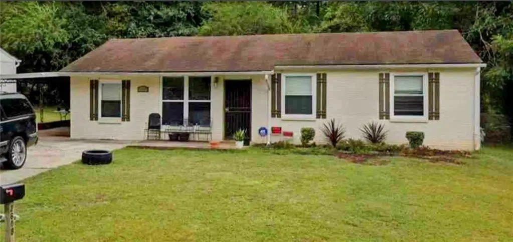 2608 Santa Barbara Drive Nw, Atlanta, GA 30318 - Image #1