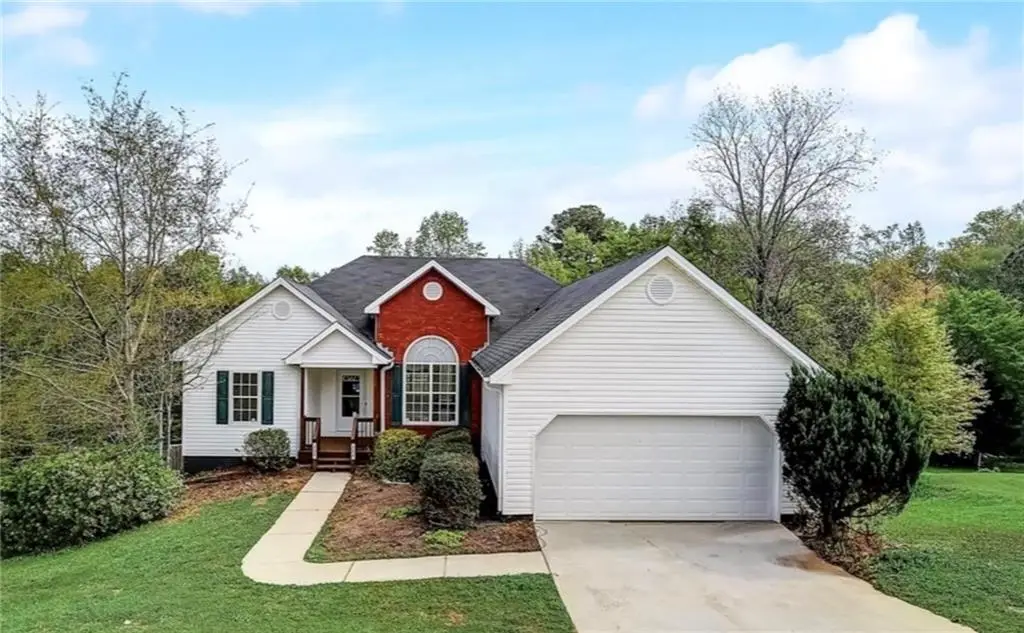 232 Cambridge Drive, Loganville, GA 30052 - Image #1