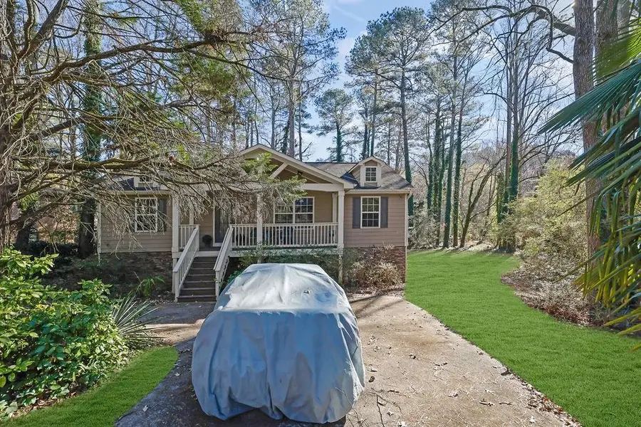 108 Jennifer Lane Nw, Lilburn, GA 30047 - Image #2