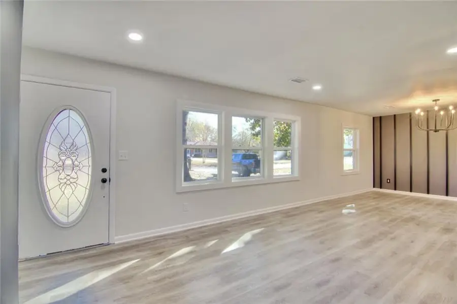 1215 Sheppard Place, Stone Mountain, GA 30083 - Image #3