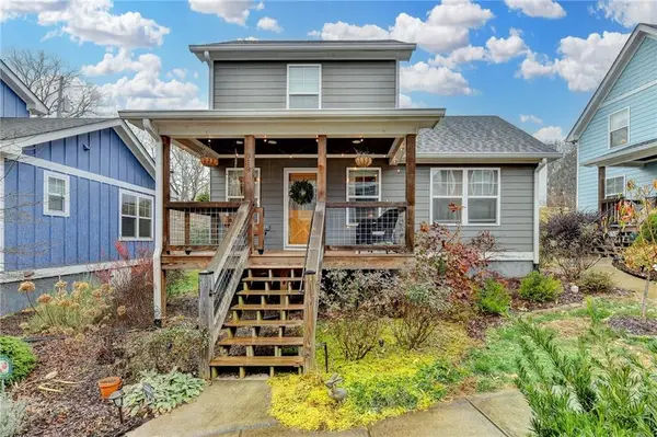 318 Cottage Court, Ball Ground, GA 30107