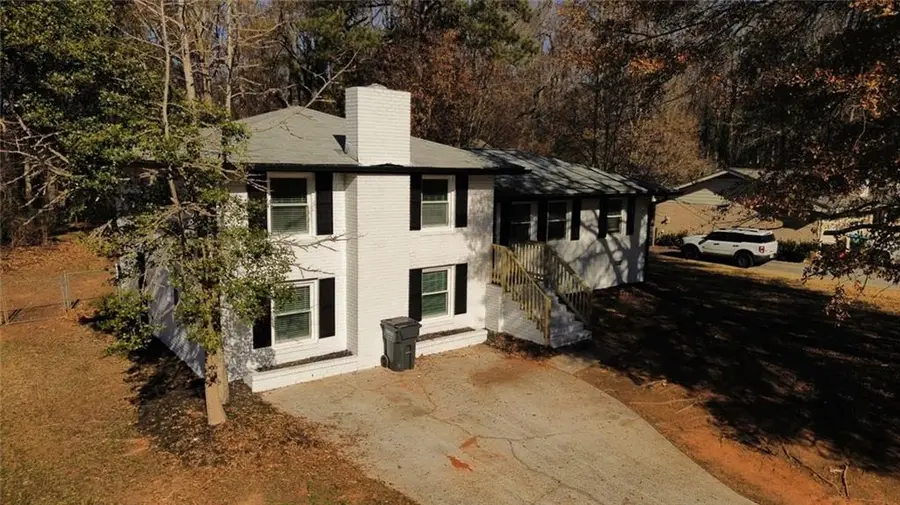 4675 Lincoln Way Sw, Lilburn, GA 30047 - Image #2
