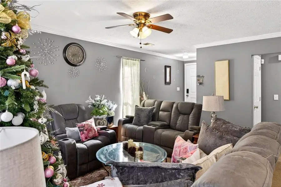 6470 Bedford Lane, Lithonia, GA 30058 - Image #3