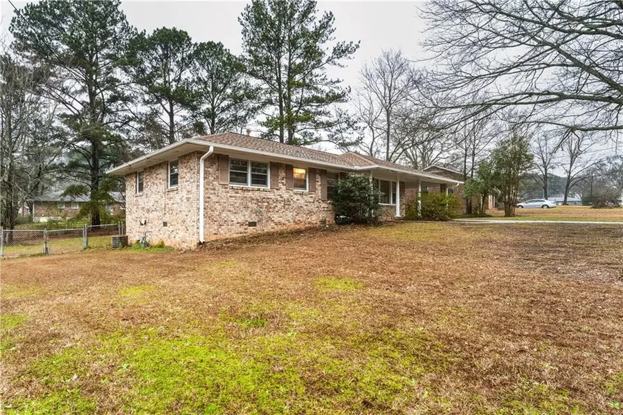 6075 Tabor Avenue, Morrow, GA 30260 - #2