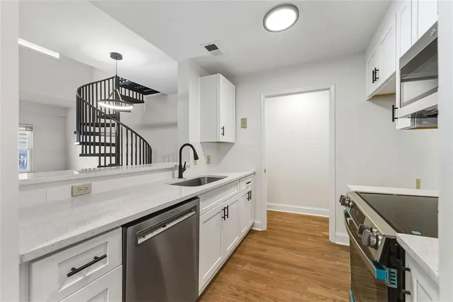 1075 Peachtree Walk Ne #506, Atlanta, GA 30309 - Image #2