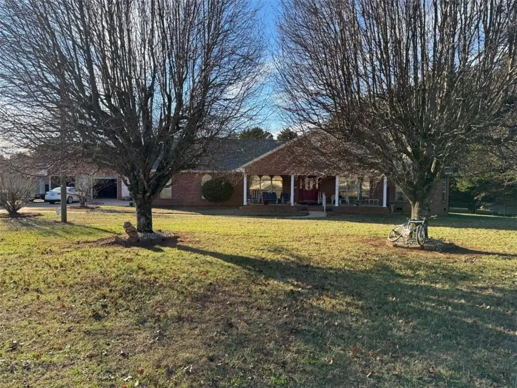 5573 Clarks Bridge Road, Clermont, GA 30527 - Image #1