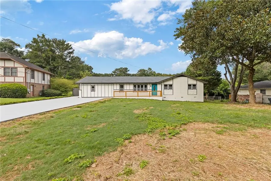 237 Sandra Drive Nw, Lilburn, GA 30047 - Image #2