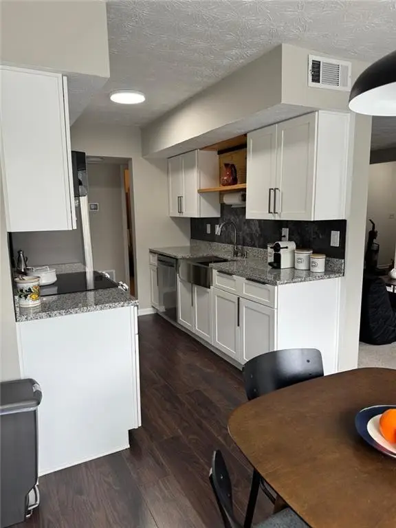 1403 Glenleaf Drive, Peachtree Corners, GA 30092 - Image #2