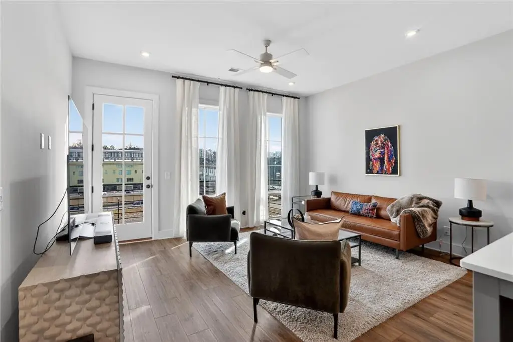 1291 Longreen Terrace Nw #7, Atlanta, GA 30318 - Image #1