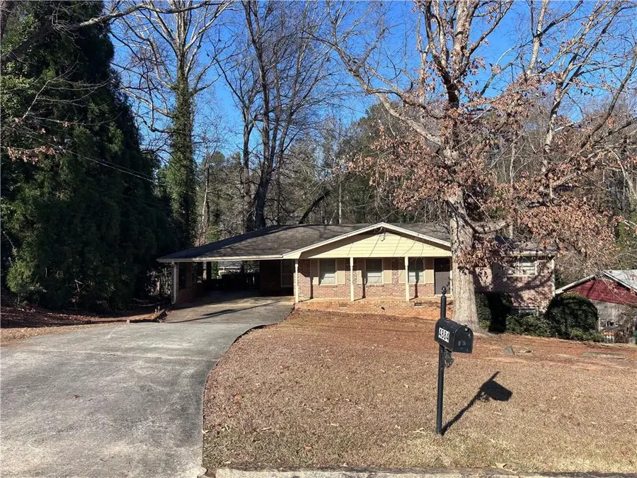 4884 Oakside Dr, Stone Mountain, GA 30088 - Image #2