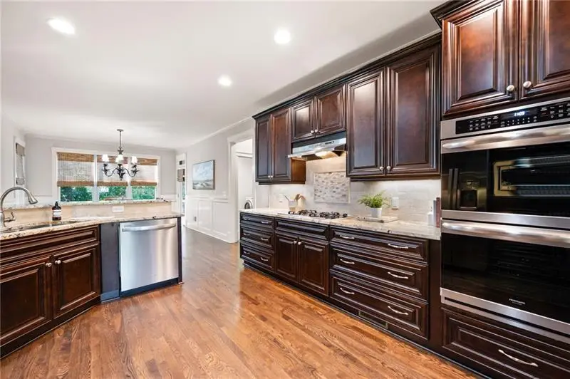 216 Brisbane Drive, Acworth, GA 30101 - Image #2