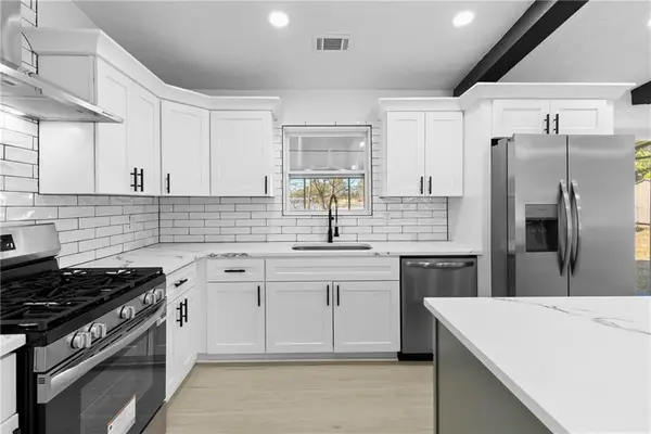 693 Highland Loop, Lawrenceville, GA 30046