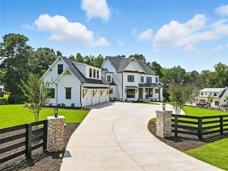 7915 E Cherokee Drive, Canton, GA 30115 - #2