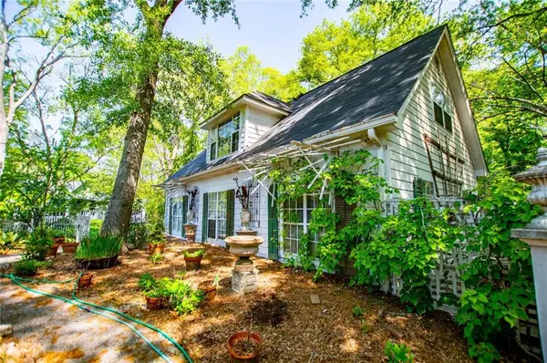 8612 Campbellton Street, Douglasville, GA 30134