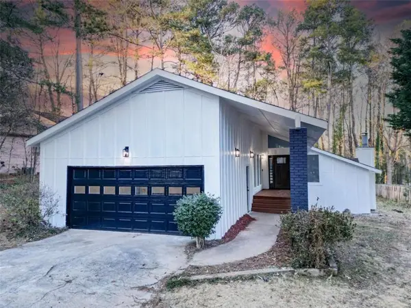 6788 E Woodridge Place E, Douglasville, GA 30135