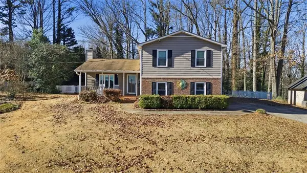 993 Medina Drive Sw, Lilburn, GA 30047