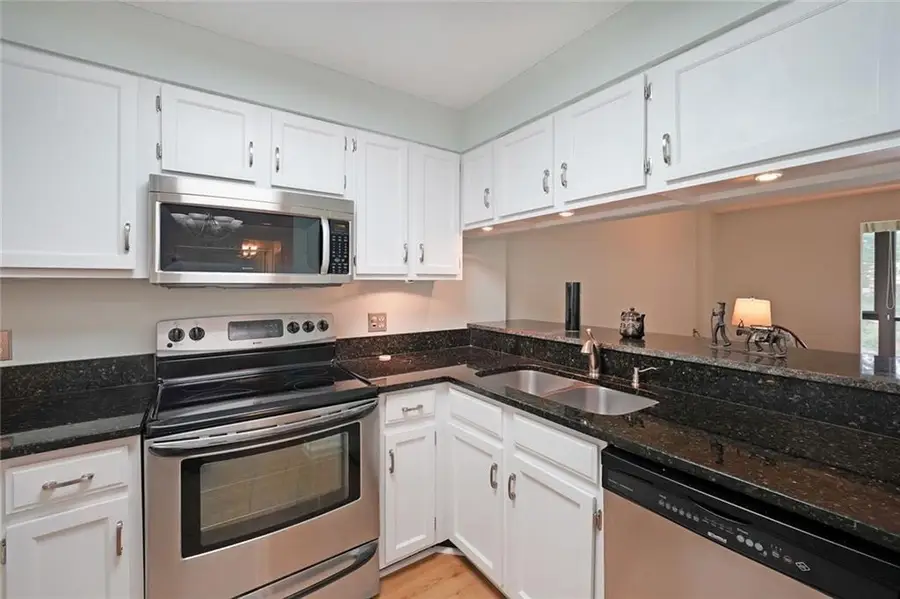 1800 Clairmont Lake #A313, Decatur, GA 30033 - Image #3