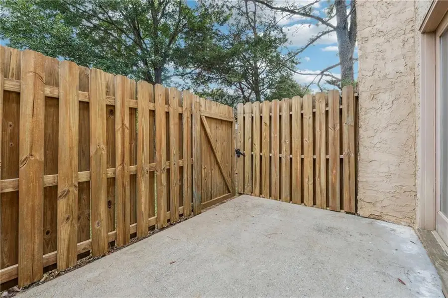 707 Roswell Landings Drive, Roswell, GA 30075 - Image #3