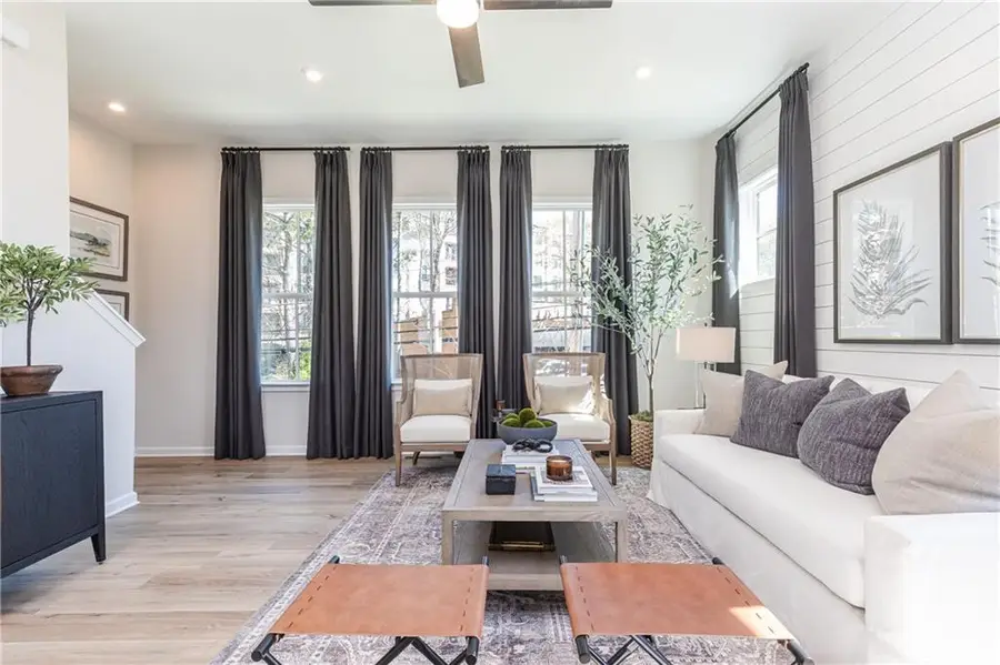 982 Bibbs Circle Nw #18, Atlanta, GA 30318 - Image #3