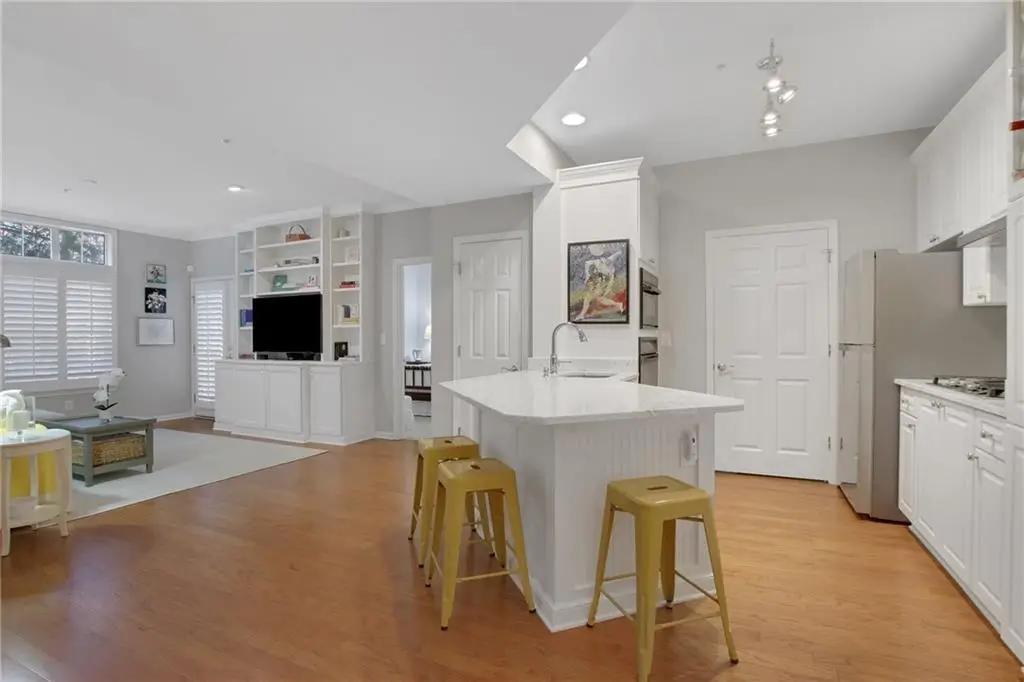 424 Lindbergh Drive Ne #203, Atlanta, GA 30305 - Image #1