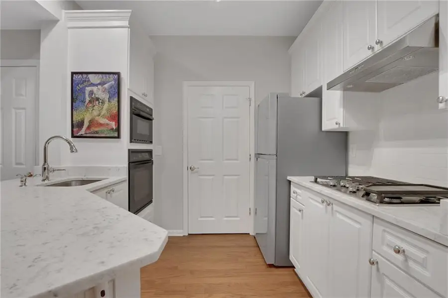 424 Lindbergh Drive Ne #203, Atlanta, GA 30305 - Image #2