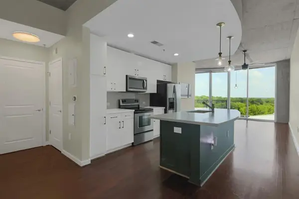 361 17th Street #910, Atlanta, GA 30363