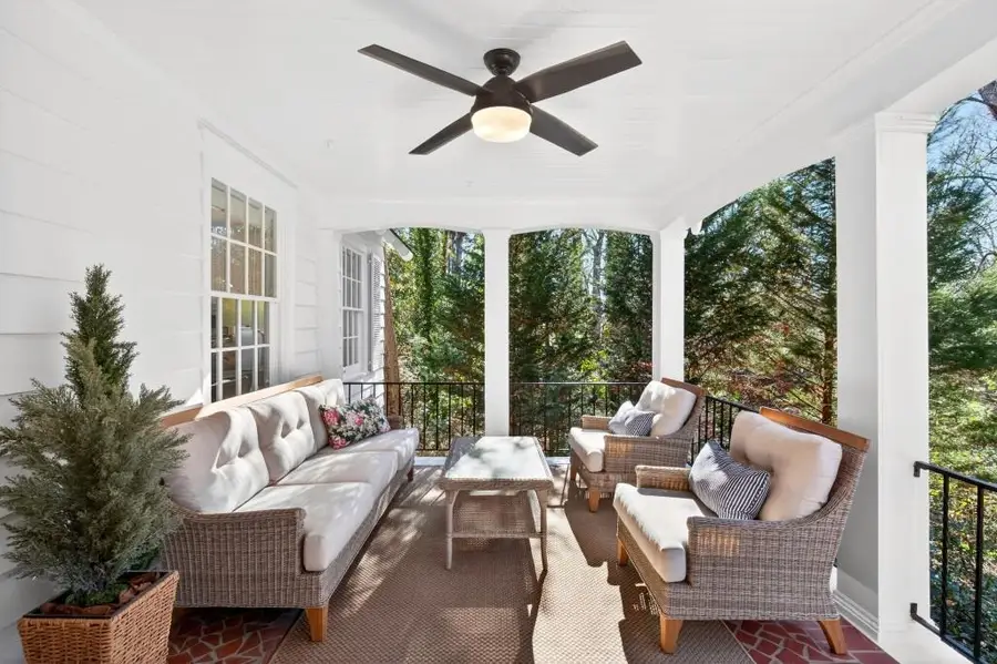 3953 Ivy Road Ne, Atlanta, GA 30342 - Image #2