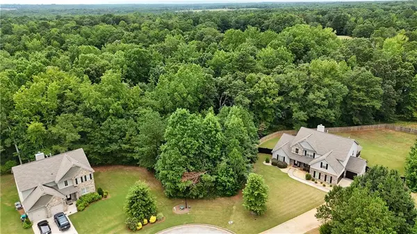 305 Vantage Point, Locust Grove, GA 30248