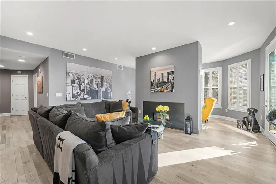 615 Mcgill Park Avenue Ne, Atlanta, GA 30312 - Image #3