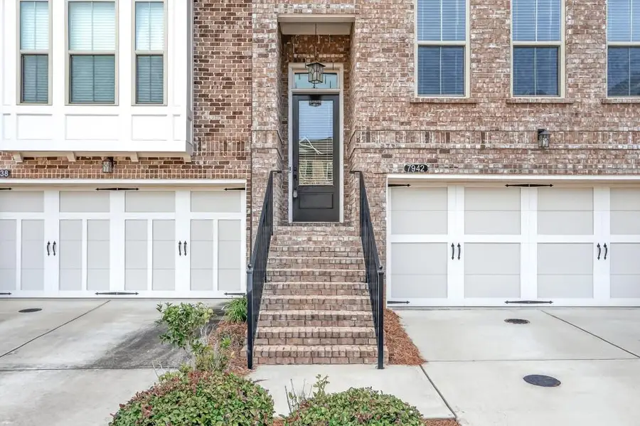 7942 Laurel Creek Drive, Suwanee, GA 30024 - Image #2