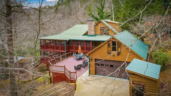 120 N Riverview Lane, Ellijay, GA 30536