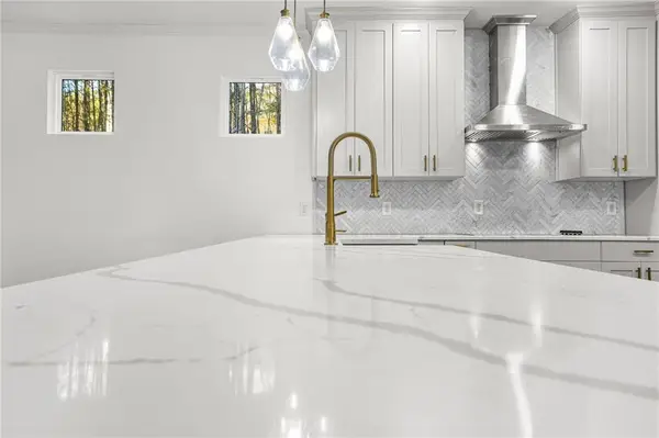 702 Barberry Drive, Woodstock, GA 30188