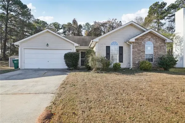 1443 Pebble Ridge Lane, Hampton, GA 30228