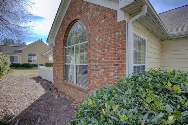 2191 Rockbridge Road #102, Stone Mountain, GA 30087