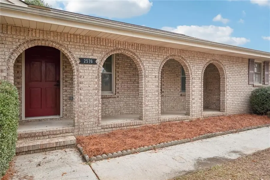 2576 Ashworth Lake Road, Snellville, GA 30078 - #2