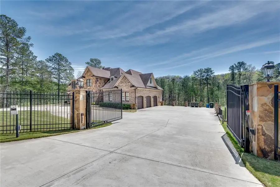 187 Fontaine Road Sw, Mableton, GA 30126 - Image #3