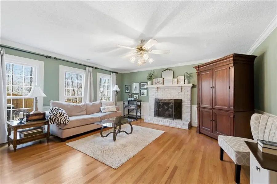 290 Barrow Downs, Alpharetta, GA 30004 - Image #3