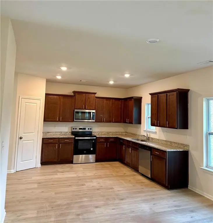 156 Oliver Drive, Locust Grove, GA 30248 - Image #2