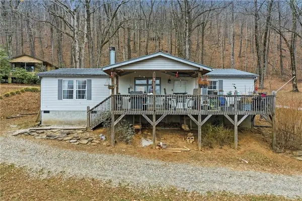 290 Rocky Mountain Place, Suches, GA 30572