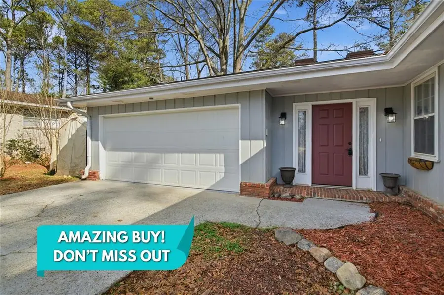 808 Glen Circle, Lawrenceville, GA 30044 - Image #3