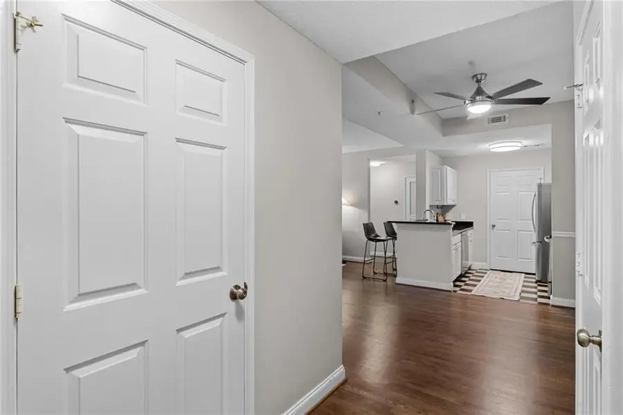 1074 Peachtree Walk Ne #B301, Atlanta, GA 30309 - Image #2