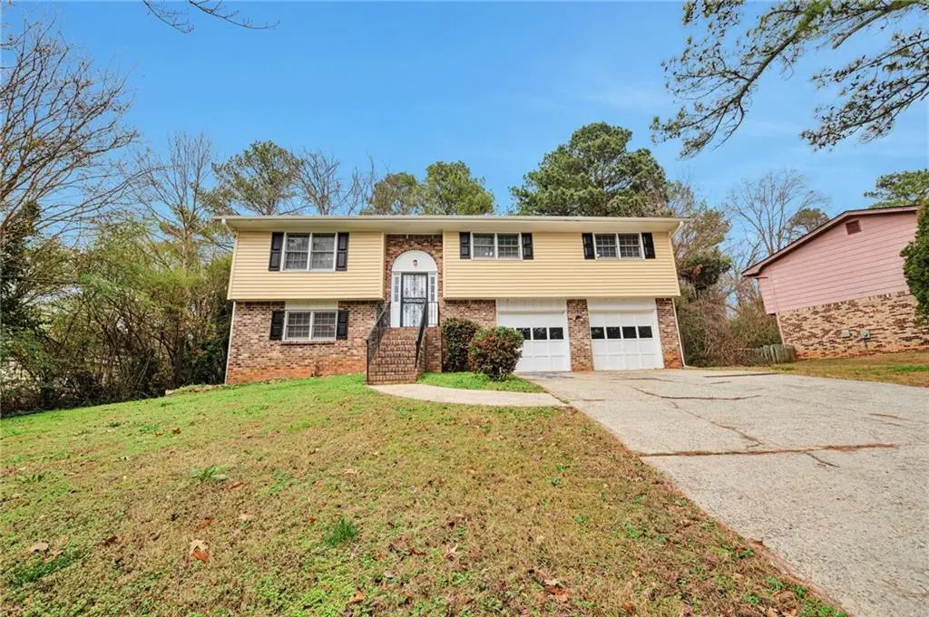 4670 Wendover Drive, Stone Mountain, GA 30083 - Image #1