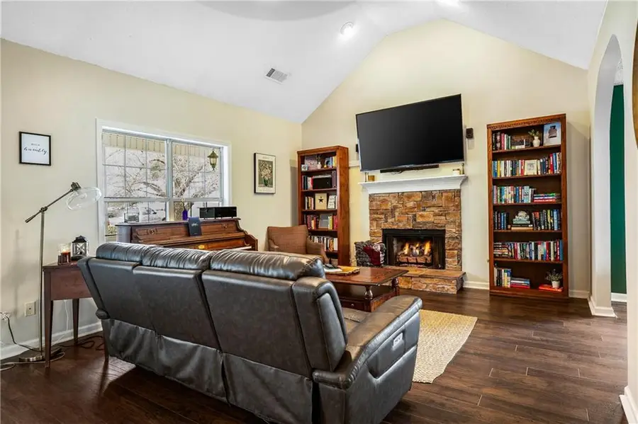 1028 Whispering Woods Drive, Canton, GA 30114 - Image #3