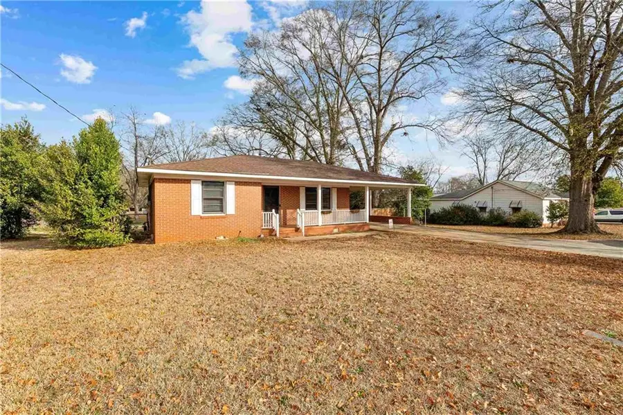 104 Denham Street, Thomaston, GA 30286 - #2